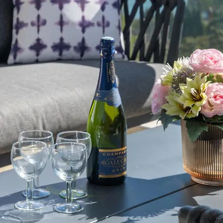 3br Sea View Luxury With Pool & Tennis Appartement *